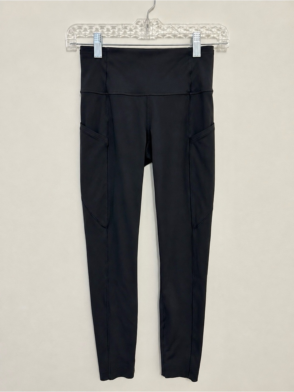Lululemon Black High-Rise Leggings with Side Pockets Women’s Size 4